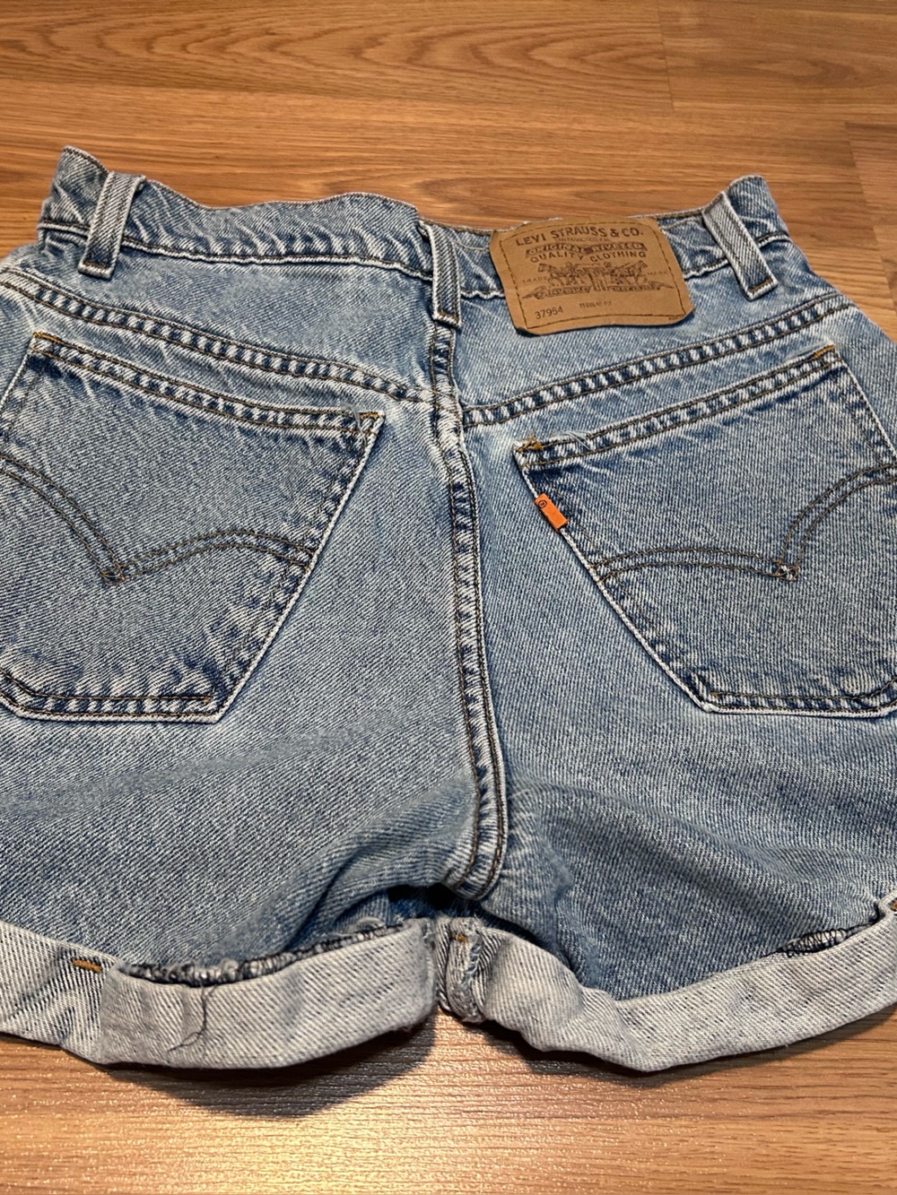 Vintage Levi's 954 Orange Tag Light Blue Denim Women's Shorts size 5 Regular